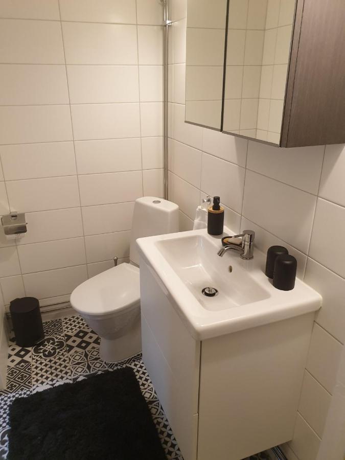 Gardshus Med Spabad Utomhus Vadstena Buitenkant foto